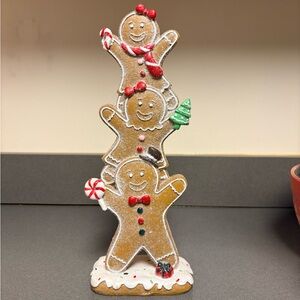 Festive Gingerbread Trio Holiday Decor – Adorable Christmas Figurine